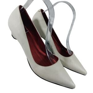 NINE WEST! EGGSHELL WHITE GENUINE LEATHER POINTY TOE HEELS, PUMPS! SZ 6.5M
